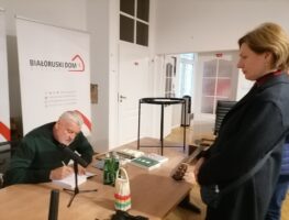 Уладзімір Арлоў прэзентаваў у Варшаве кнігу «Ордэн белай мышы» 