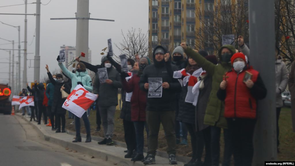 «Стары Ольса», Піт Паўлаў і Памідораў прысьвяцілі песьні памяці Рамана Бандарэнкі