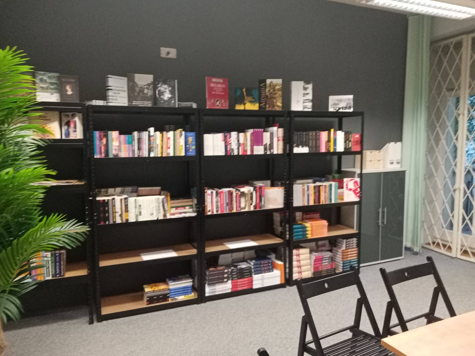 Kamunikat.shop альбо шоп ад Камуніката ў Цэнтры Беларускай Салідарнасці ў Варшаве