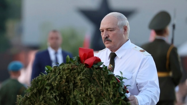 «Лукашэнка ператварыўся ў донара нестабільнасьці». Шрайбман пра пошук ворагаў народу і стратэгію пераменаў