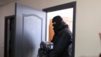 Зь ператрусамі прыйшлі да журналістаў, зьвязаных з Радыё Свабода і тэлеканалам «Белсат». Ёсьць затрыманыя